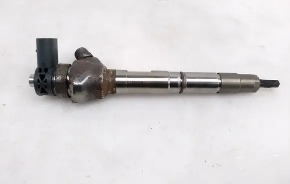 Skoda Superb B8 (3V) Fuel injector 04L130277AC 0445110469