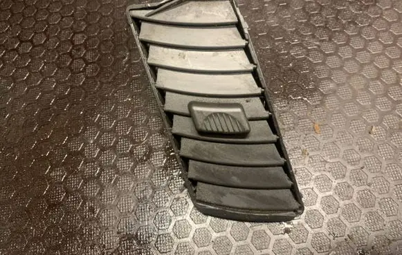 Opel Zafira B Dashboard side air vent grill/cover trim 13145457 GP12C8ABR 1000507