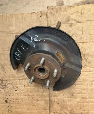 Honda CR-V Front wheel hub