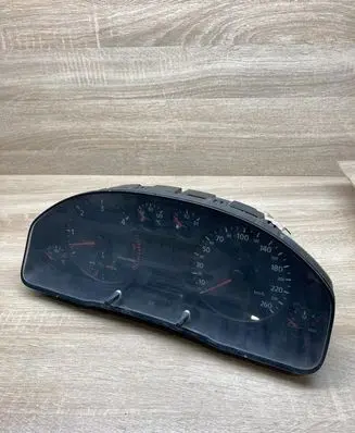 Audi A6 S6 C5 4B Speedometer (instrument cluster) 4B0919860MX 110208806