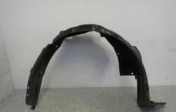 Honda FR-V Front arch 