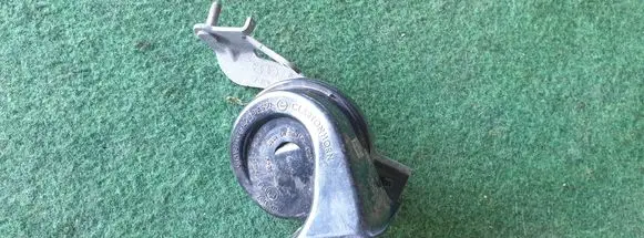 Audi A4 S4 B9 8W Horn signal 8W0951221