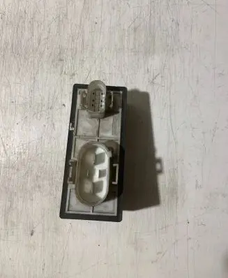 Audi A3 S3 8L Coolant fan relay 1J0919506H 898884000