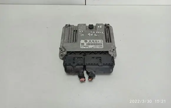 Volkswagen Golf VI Engine control unit/module 03C906016AJ