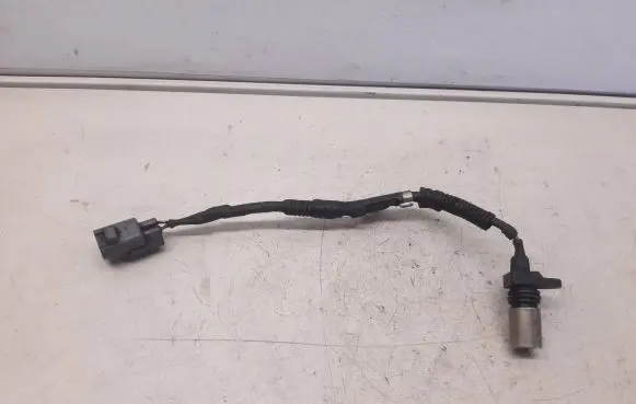 Toyota Avensis T250 Crankshaft speed sensor 