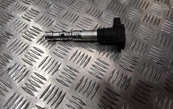 Audi TT Mk1 High voltage ignition coil 06A905115A