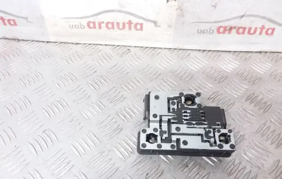 Tail light part