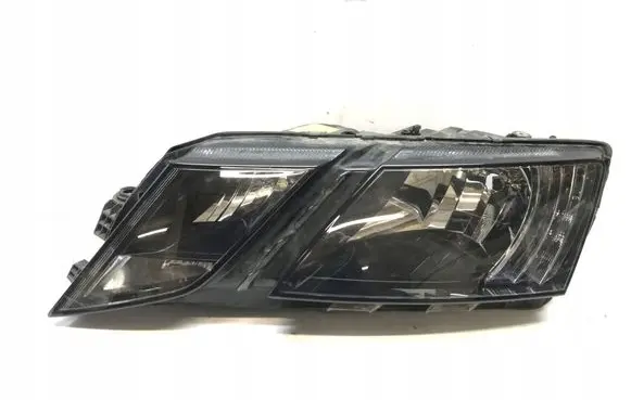 Skoda Octavia Mk3 (5E) Headlight/headlamp 5E1941015C