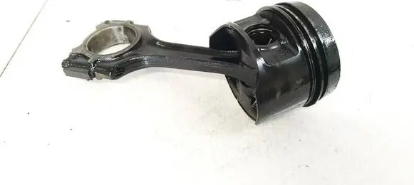 Mercedes-Benz E W210 Piston with connecting rod