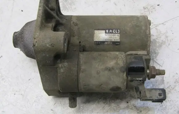 Peugeot 108 Starter motor 428000-8331