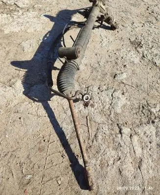 Suzuki Grand Vitara II Steering rack 65J5
