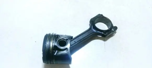 Fiat Doblo Piston with connecting rod 73502643