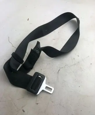 Land Rover Defender Rear seatbelt Btr9626