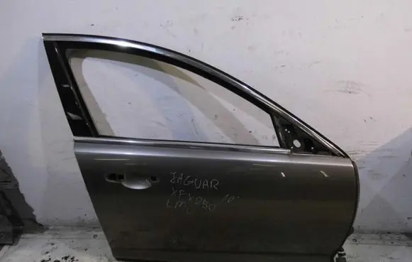 Jaguar XF X250 Front door
