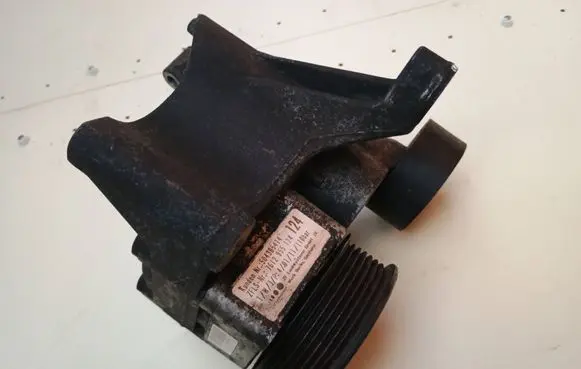 Iveco Daily 4th gen Power steering pump 504385414 7612955124