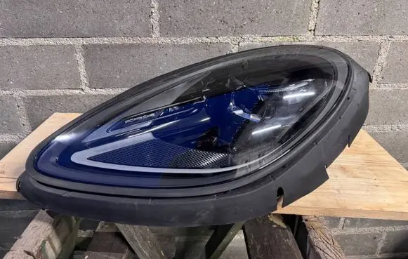 Porsche Macan (95B) Headlight/headlamp 95B941015J