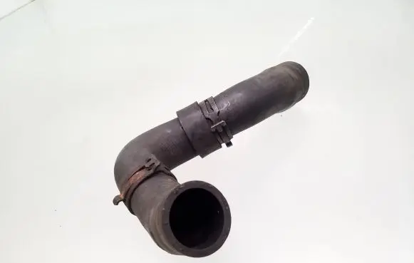 Volkswagen Transporter - Caravelle T5 Engine coolant pipe/hose 106780T1