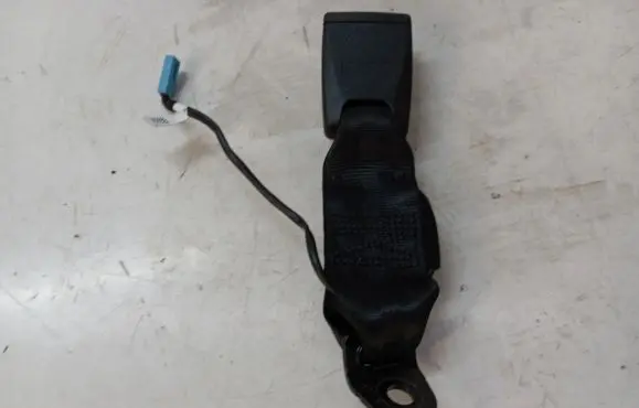 Porsche Macan (95B) Middle seatbelt buckle (rear) 95B857740