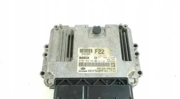 Hyundai i40 Engine control unit/module ECU 0281030596