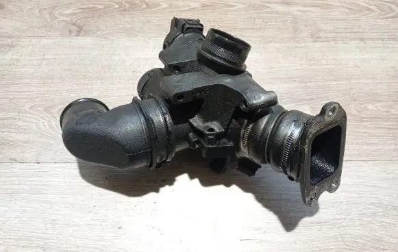 Volvo V50 Throttle valve