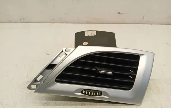 Renault Megane III Dashboard side air vent grill/cover trim