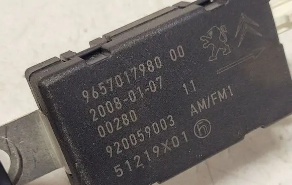 Citroen C4 Grand Picasso Aerial antenna amplifier 965701798000 920059003