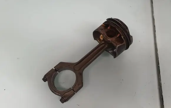 BMW 5 F10 F11 Piston with connecting rod 11247624615 11258619196