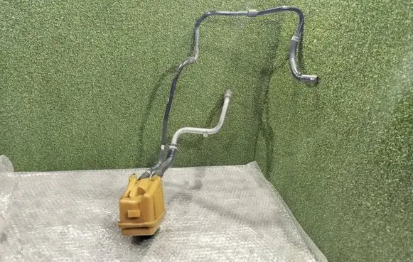 Porsche Cayenne (92A) Power steering fluid tank/reservoir 7L0422371E G002000 7P5422861C
