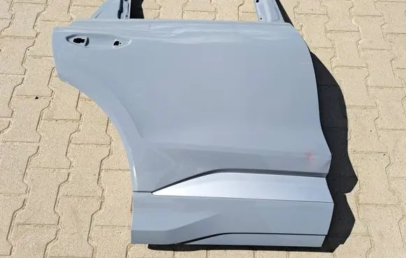Rear door
