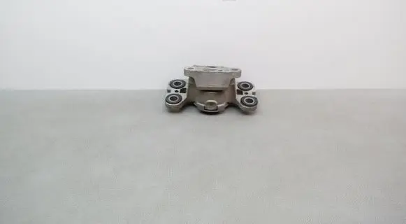 Engine mount bracket