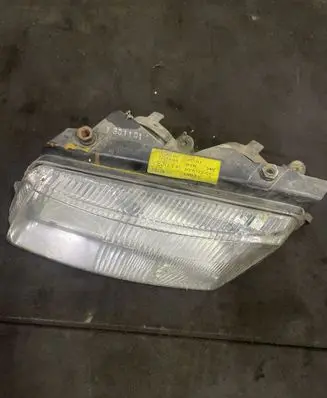 Volkswagen PASSAT B5 Headlight/headlamp