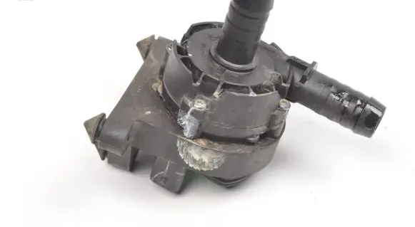 Ford Kuga III Water pump MX6318D473HHB