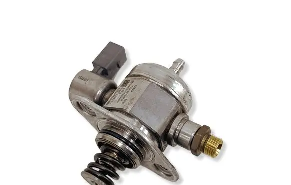 Volkswagen Tiguan Fuel injection high pressure pump 06H127025P 0261520133
