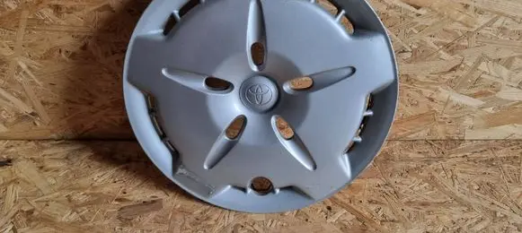 Toyota Corolla E100 R14 wheel hub/cap/trim 4260252040