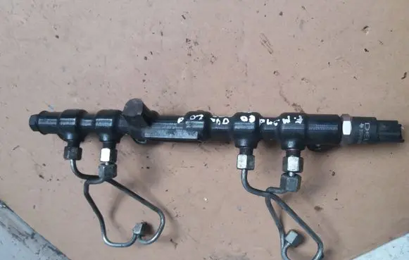 Ford Mondeo Mk III LP gas injectors rail housing 