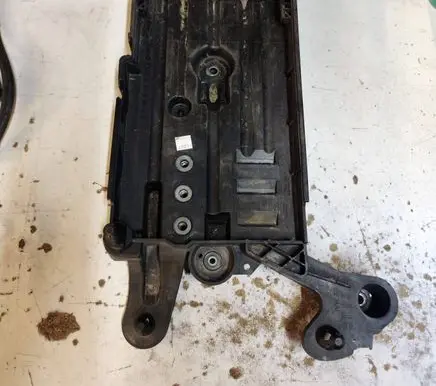 Audi A3 S3 8V Battery tray 5Q0915321G