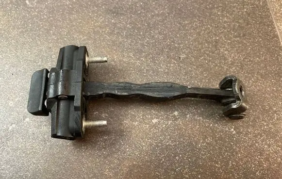 Ford Focus Front door check strap stopper C8P5D