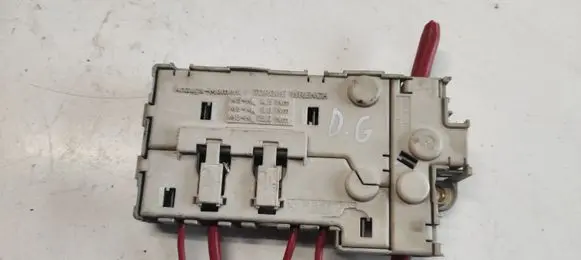BMW 5 E39 Fuse module 61138370641 5817575000000 61138370638