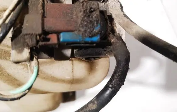 Windscreen/windshield washer pump