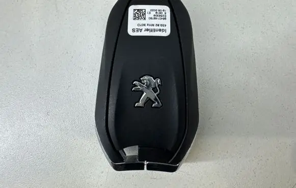 Peugeot 2008 II Ignition key/card 9840149780