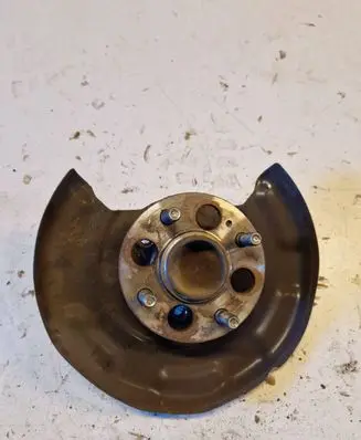 Hyundai i20 (GB IB) Rear wheel hub C800