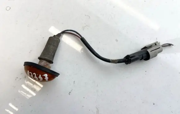 Chrysler Voyager Front fender indicator light 04857110j 04857110-j