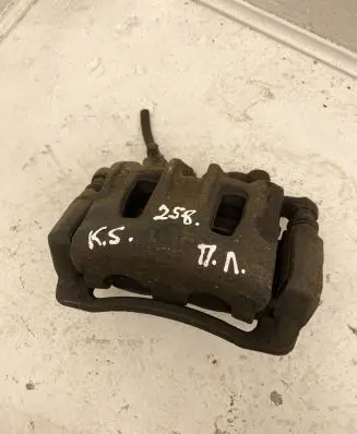 KIA Sorento Front brake caliper