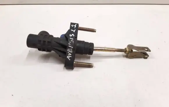 Toyota Avensis T250 Clutch master cylinder 3270519
