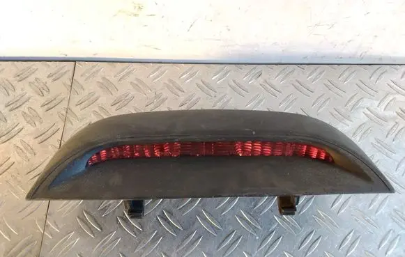 Honda CR-V Third/center stoplight 0509243