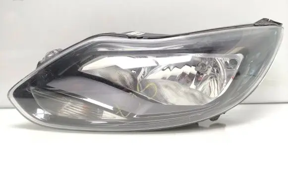 Ford Focus Headlight/headlamp BM5113W030CH Bm5113w030 Bm5113d155