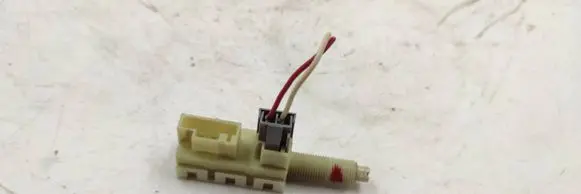 Cadillac CTS Brake pedal sensor switch 25705395 3098a4