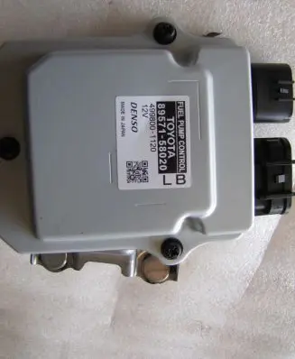 Lexus RX 450H Fuel injection pump control unit/module 8957158020