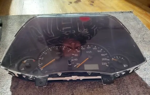 Ford Focus Speedometer (instrument cluster) 98AP10841BC 44ZU115