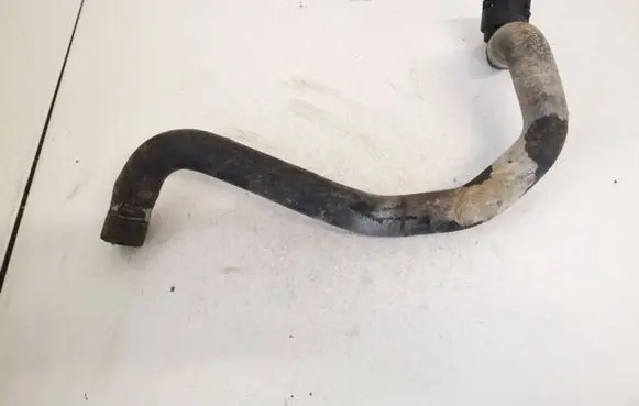 Volkswagen PASSAT B5 Engine coolant pipe/hose 8d0819373n